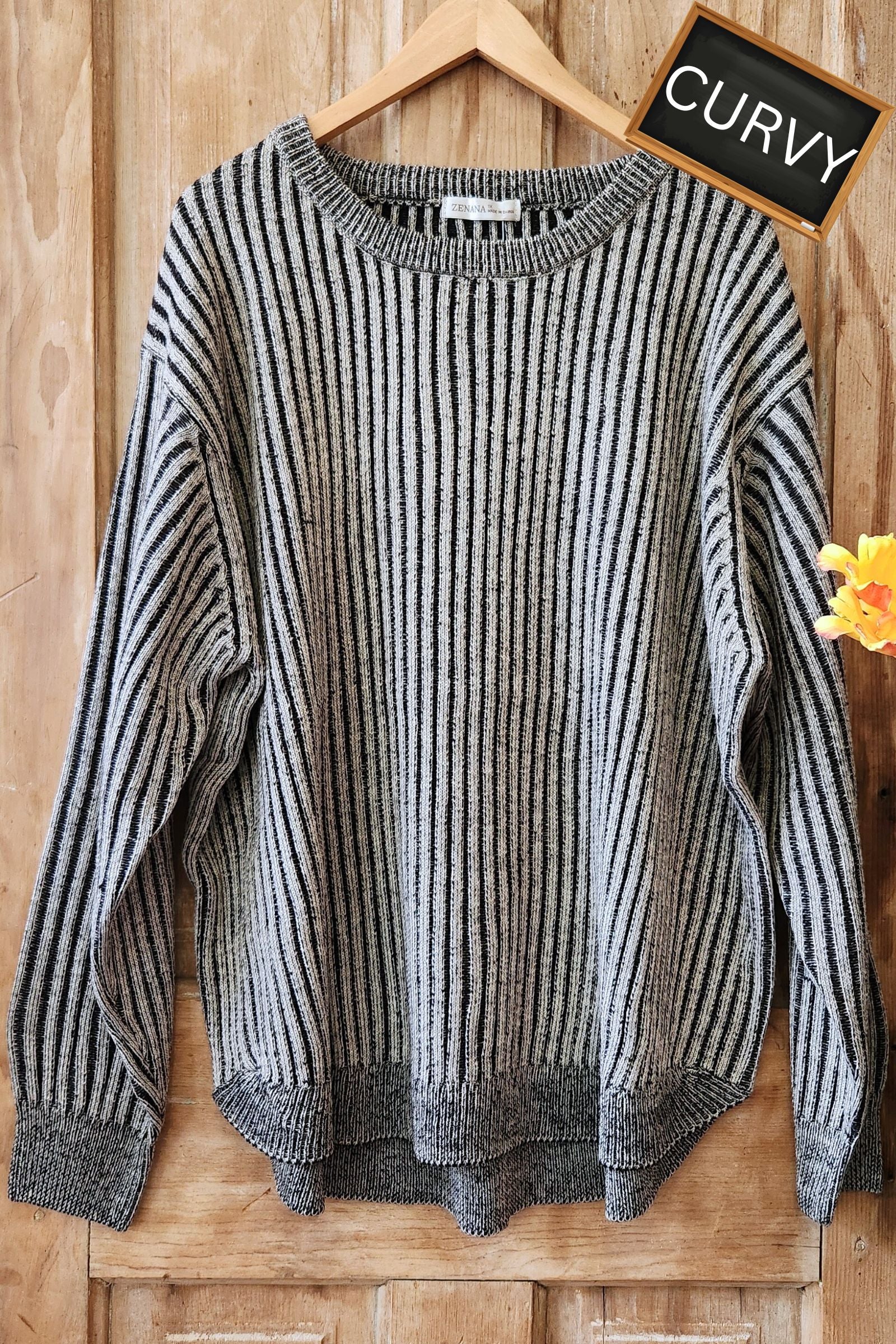 CURVY Two Tone Curved Hem Sweater