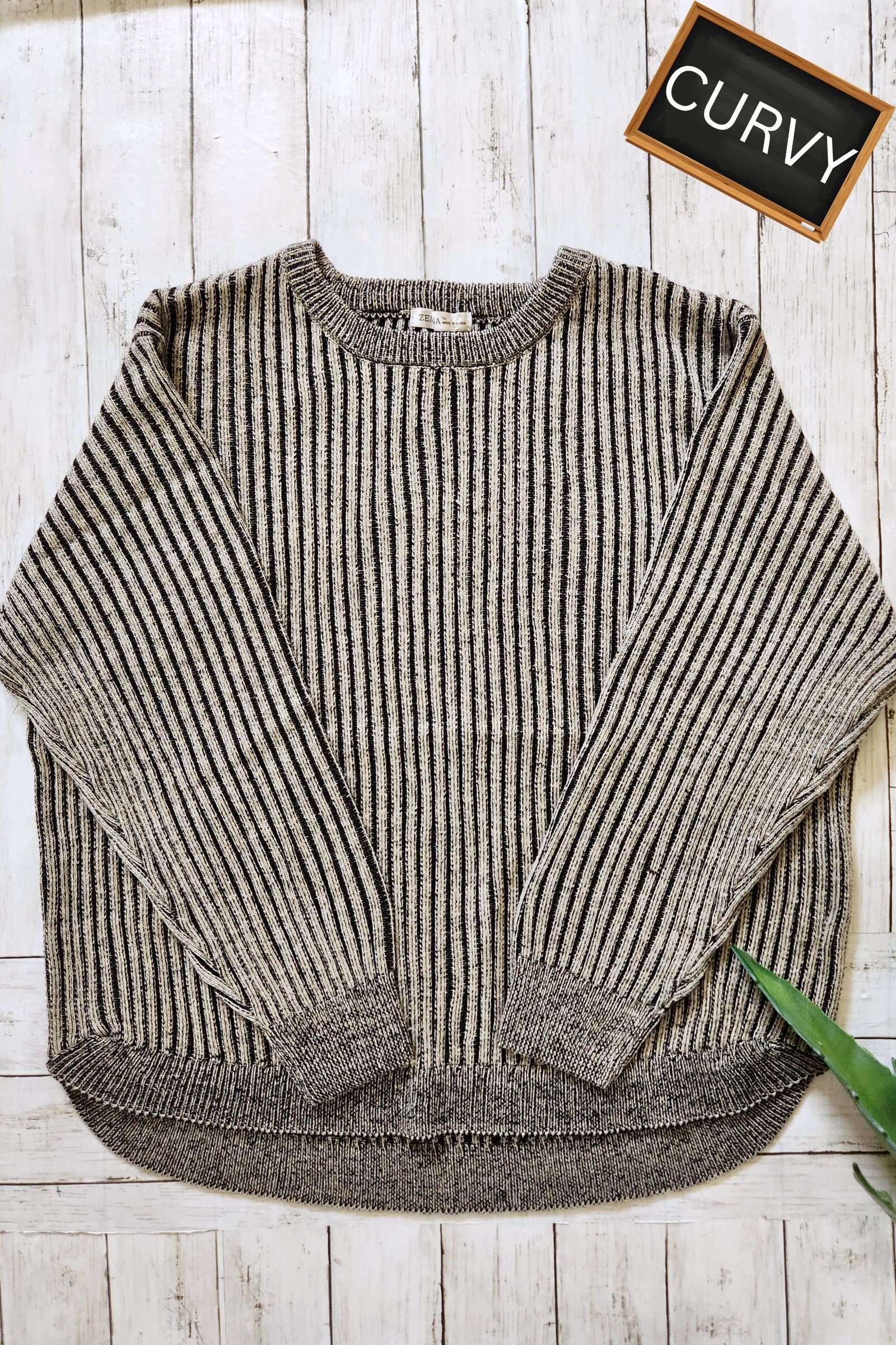 CURVY Two Tone Curved Hem Sweater