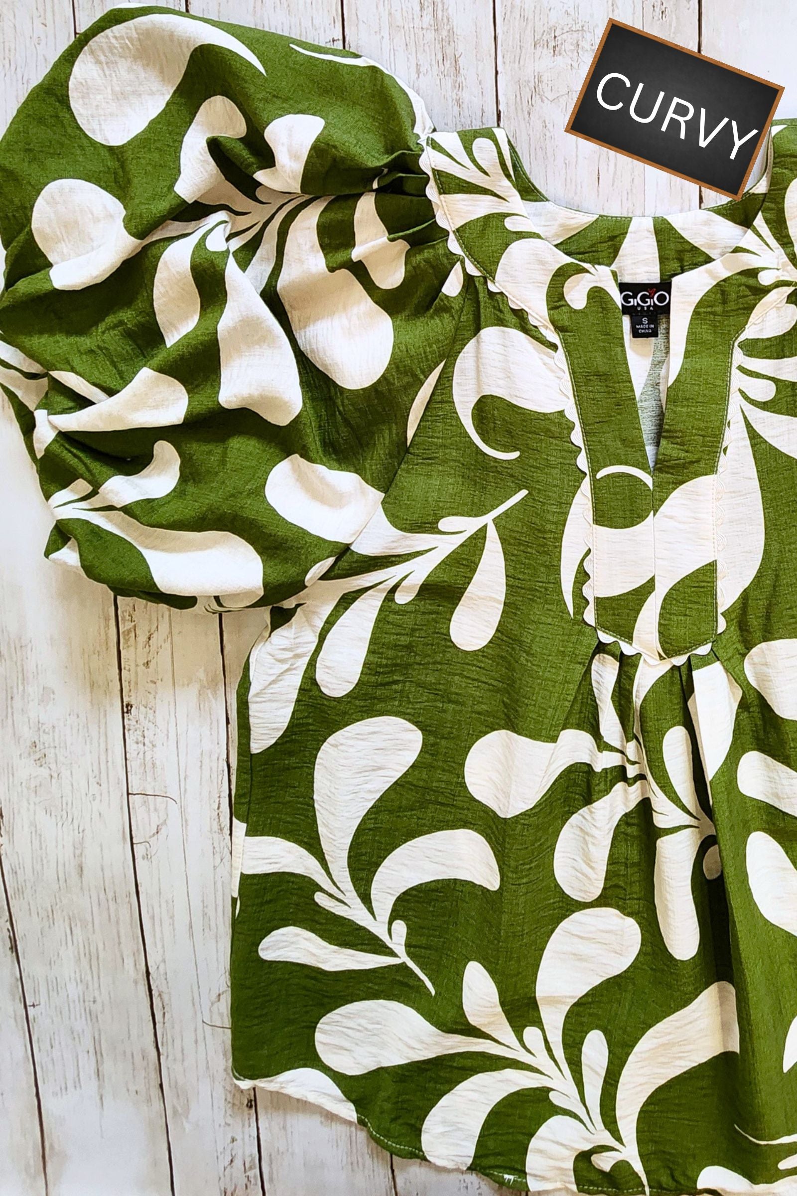 CURVY Olive Botanical Print Short Sleeve Top