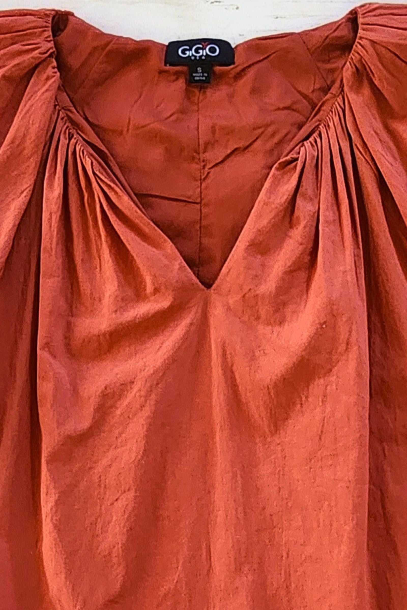 Brick Puff Sleeve V Neck Top