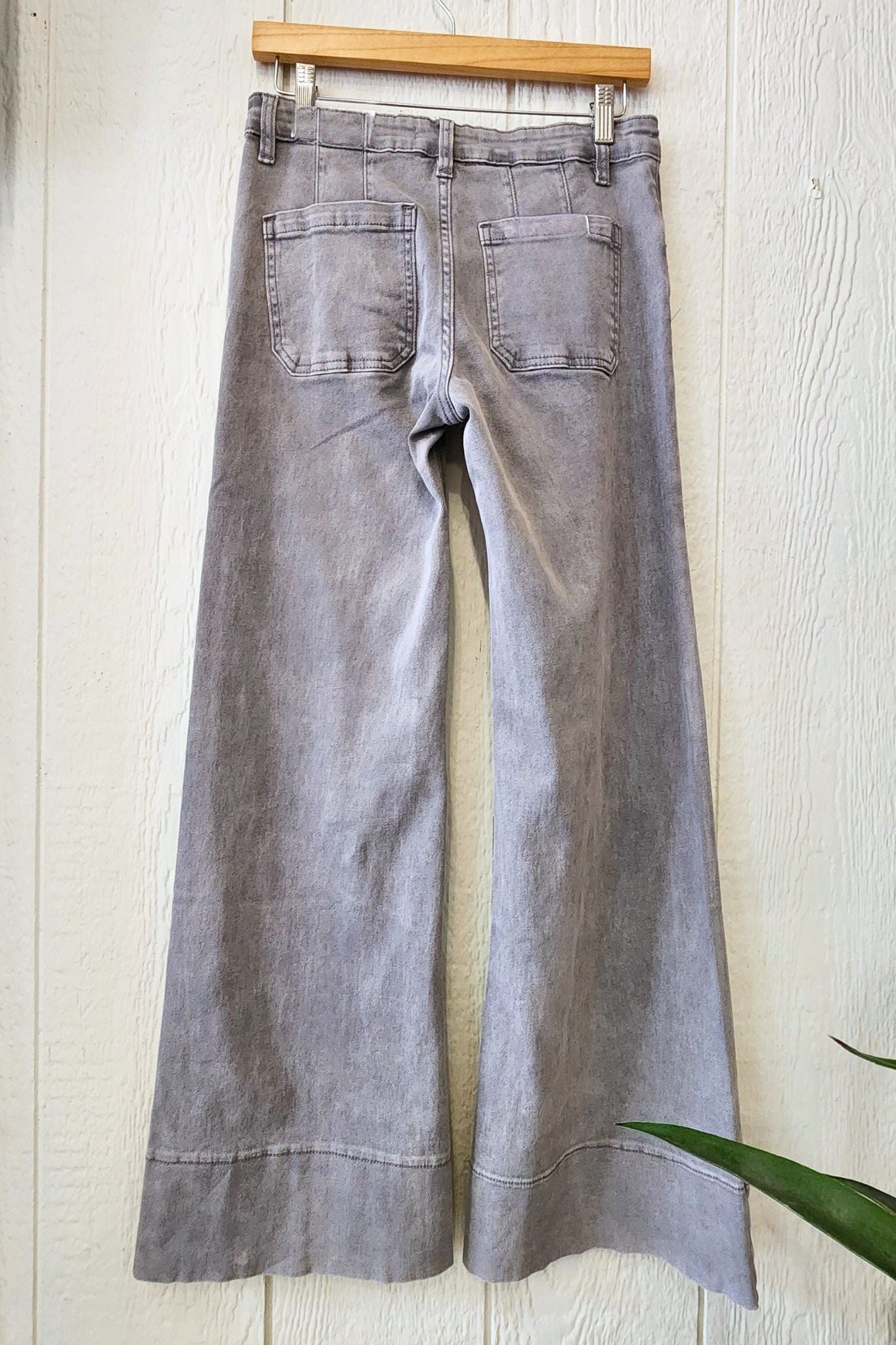 Mid-rise Gray Denim Jeans