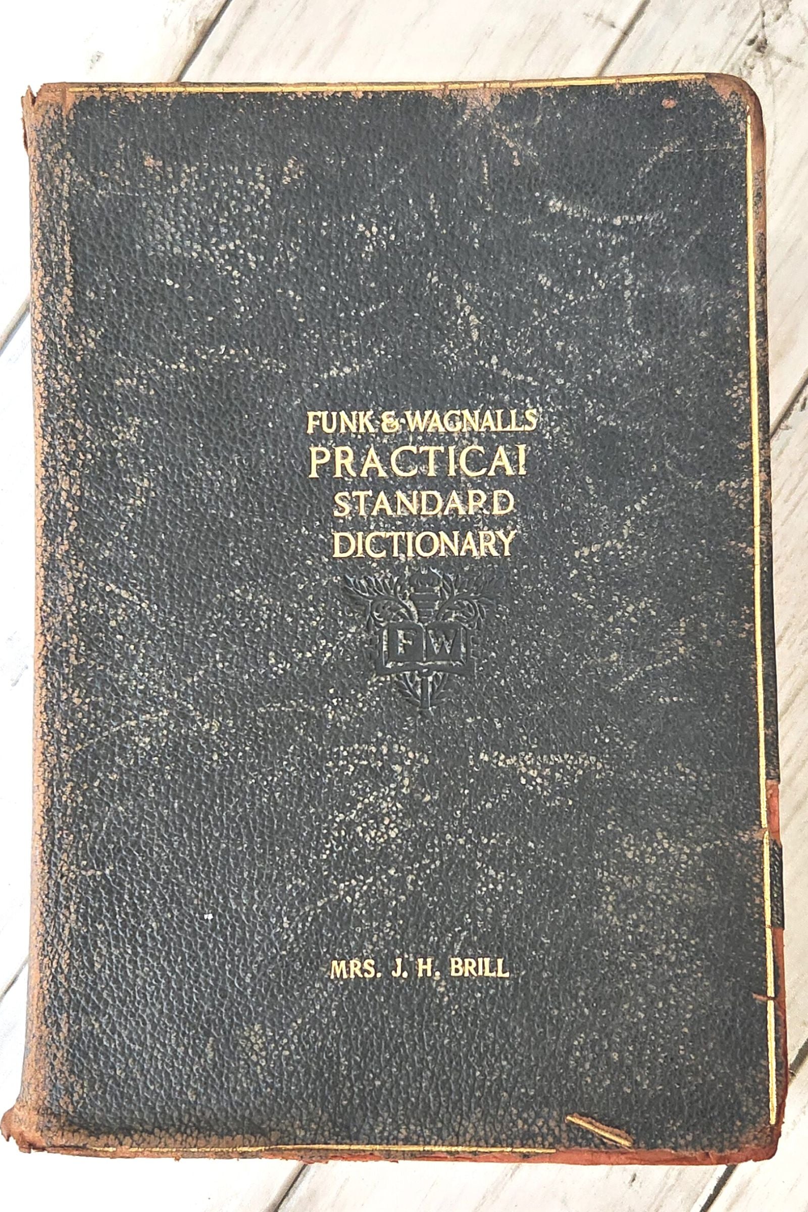 Funk & Wagnalls Practical Standard Dictionary