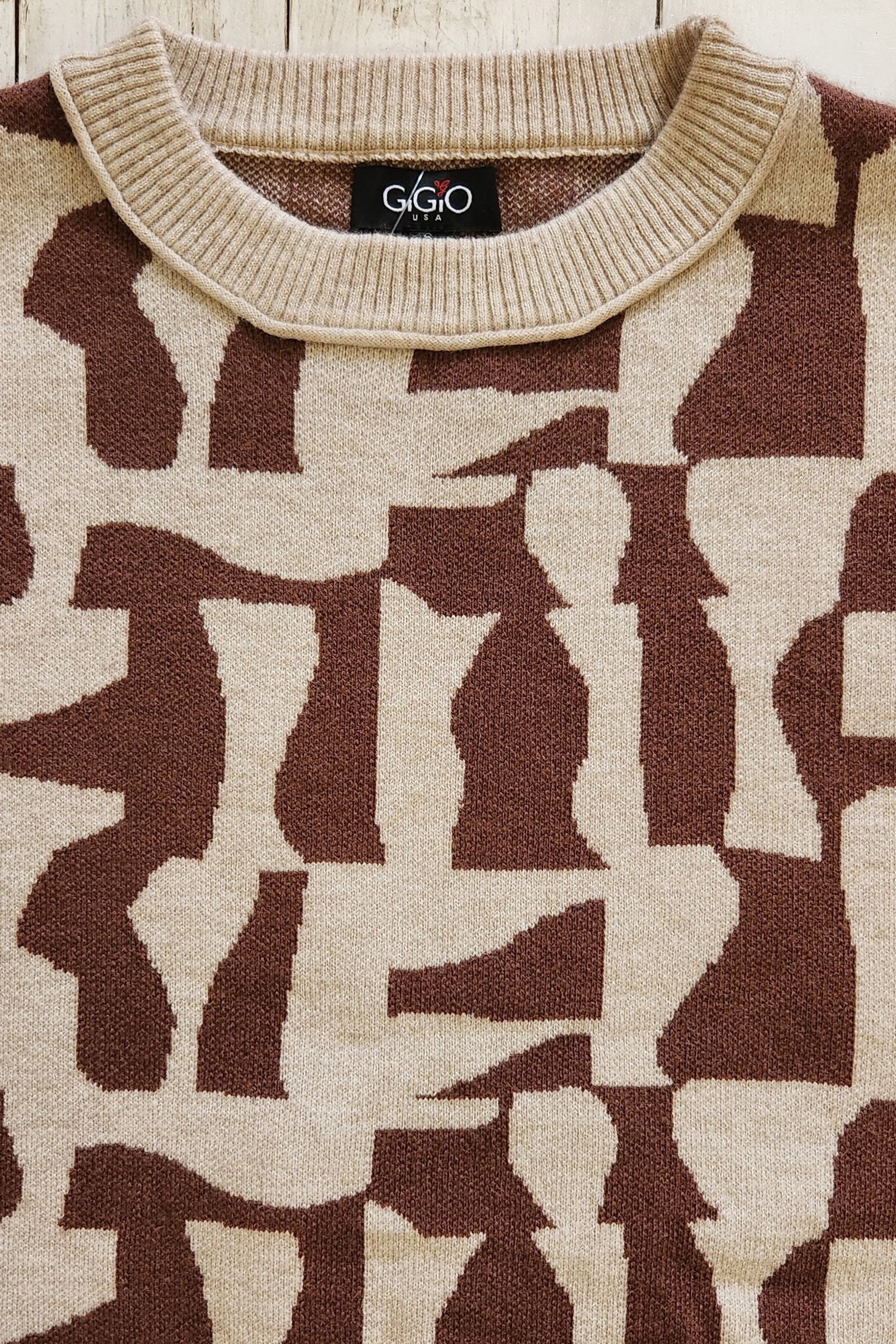 Brown Geo Short Sleeve Sweater