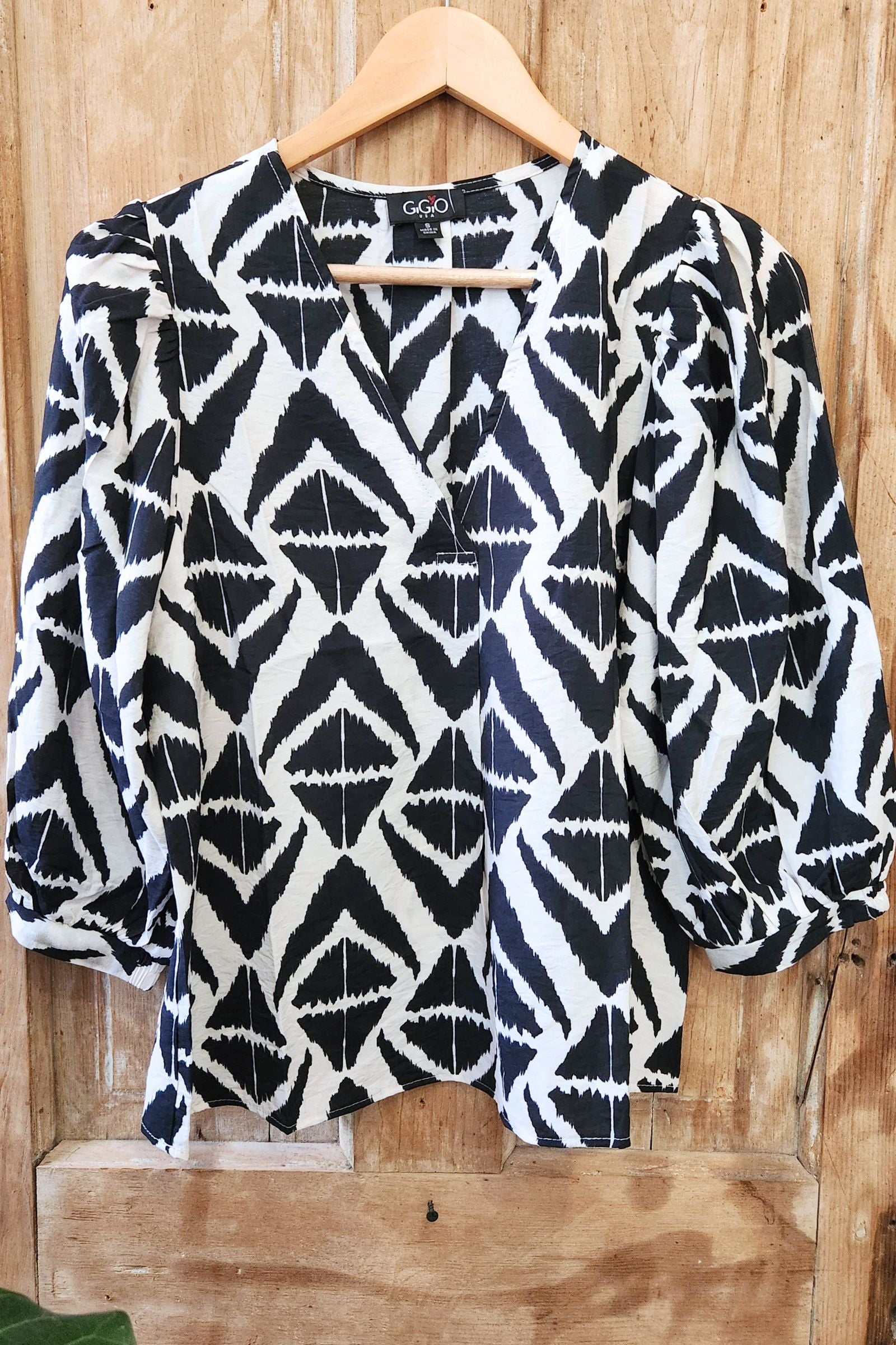 Black & White Ikat Print Blouse