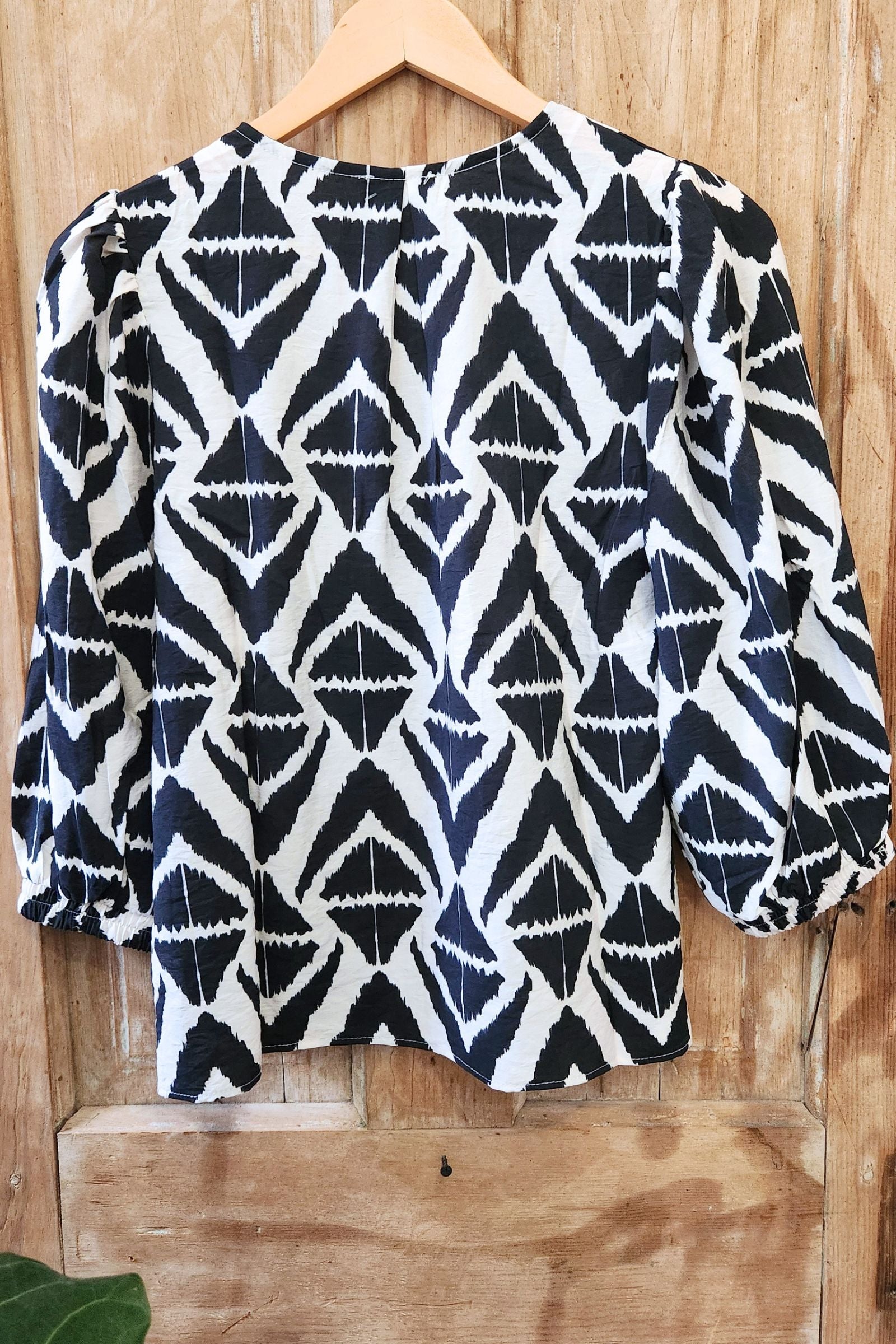 Black & White Ikat Print Blouse