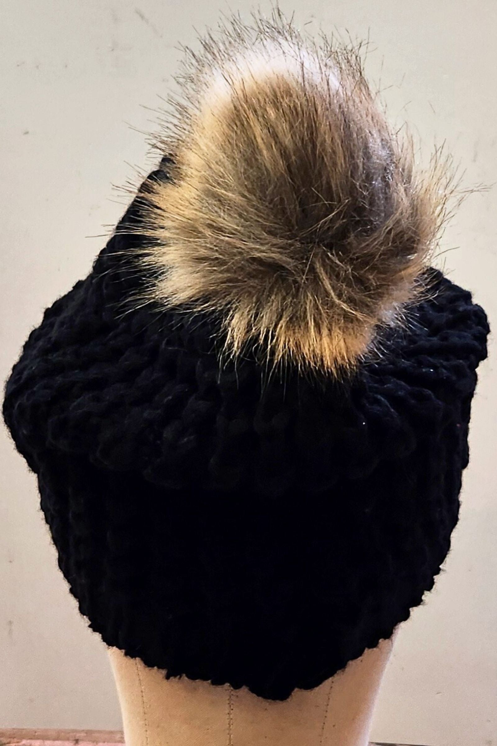 Black Textured Knit Fur Pom Beanie