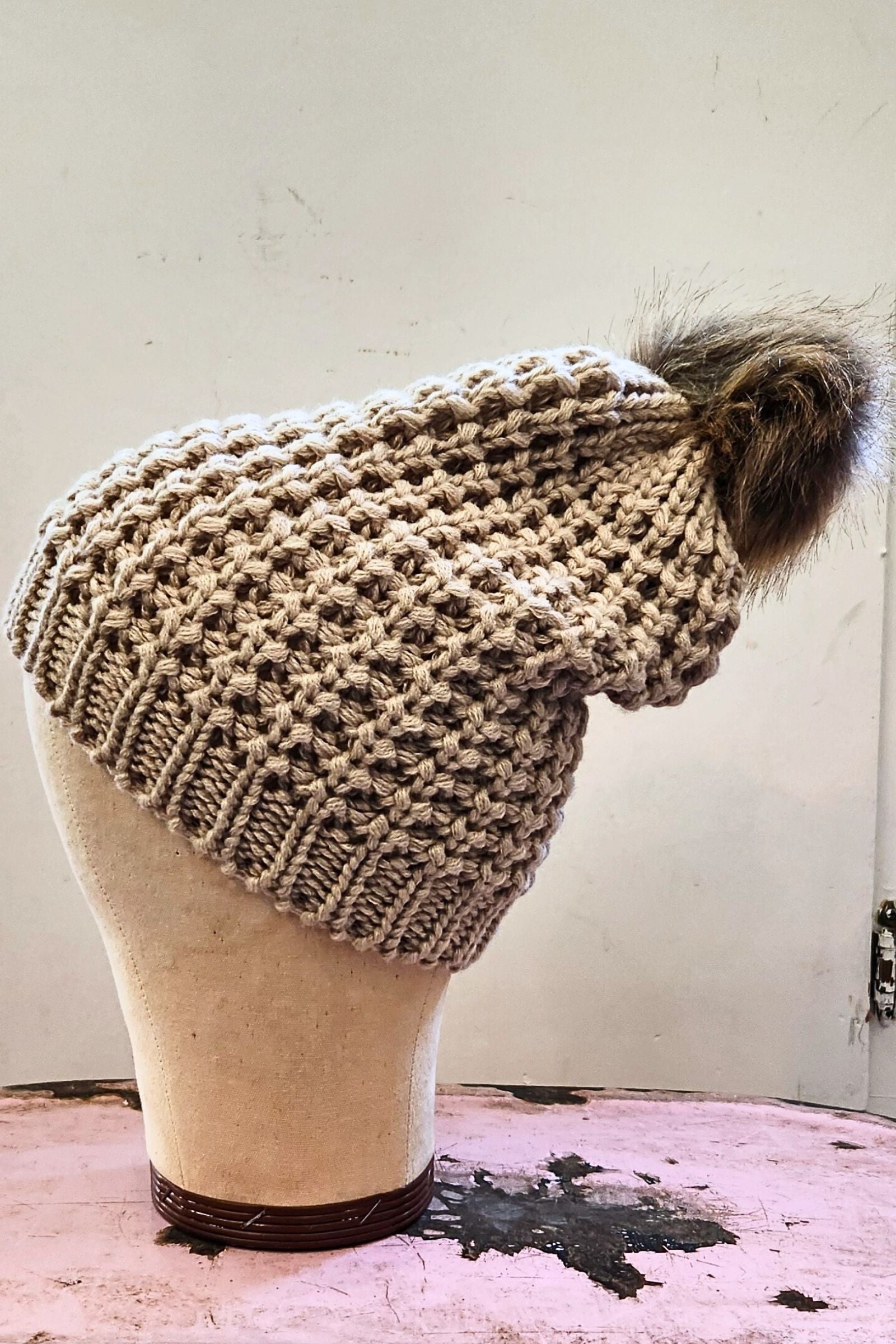 Mocha Textured Knit Fur Pom Beanie