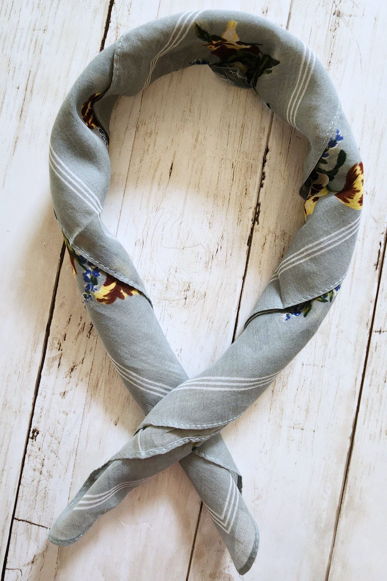 Cotton Orchid Gray Bandana