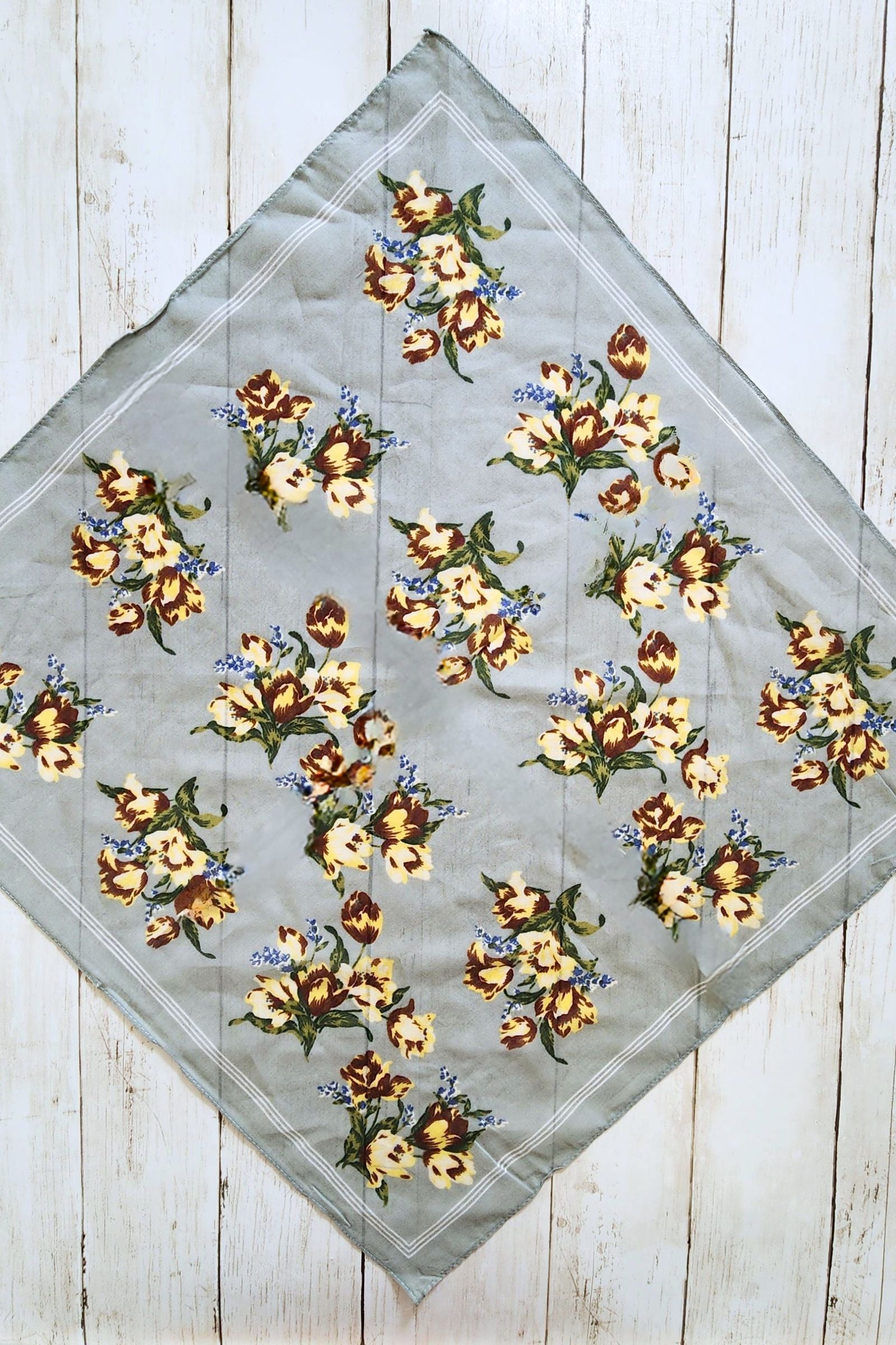 Cotton Orchid Gray Bandana