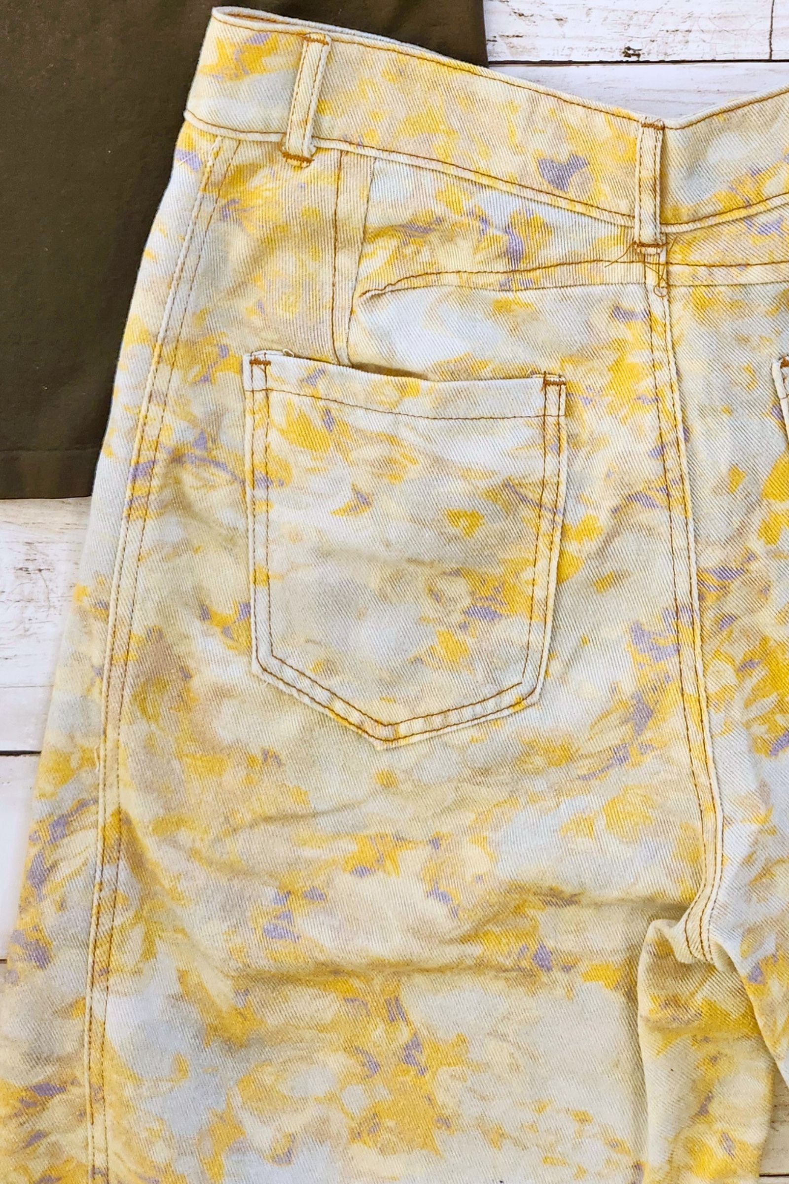 Floral Print Barrel Jeans