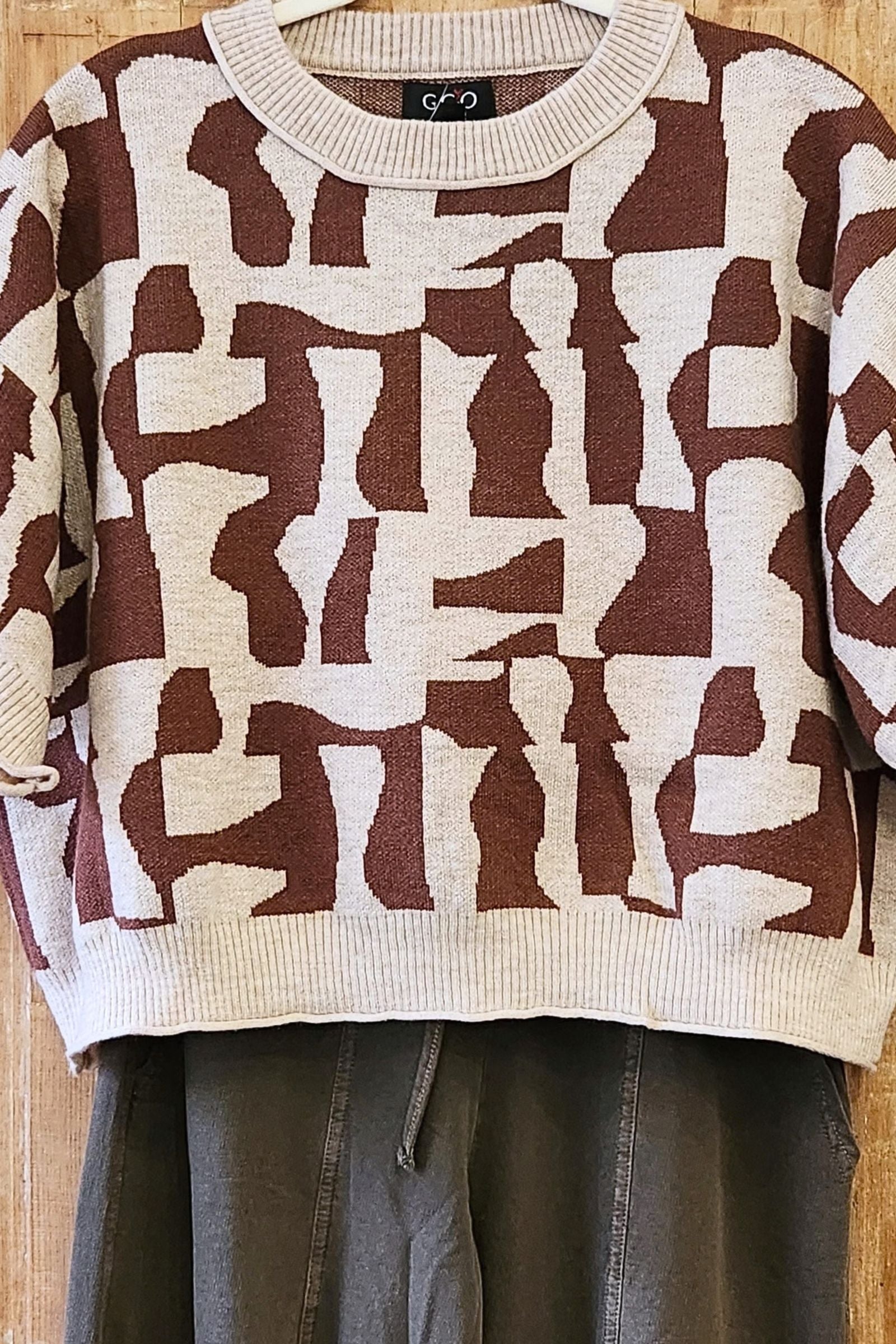 Brown Geo Short Sleeve Sweater