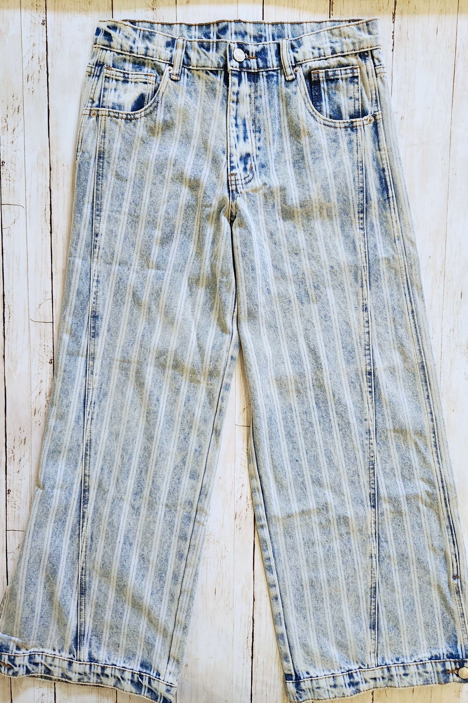 Striped Denim Balloon Washed Jeans