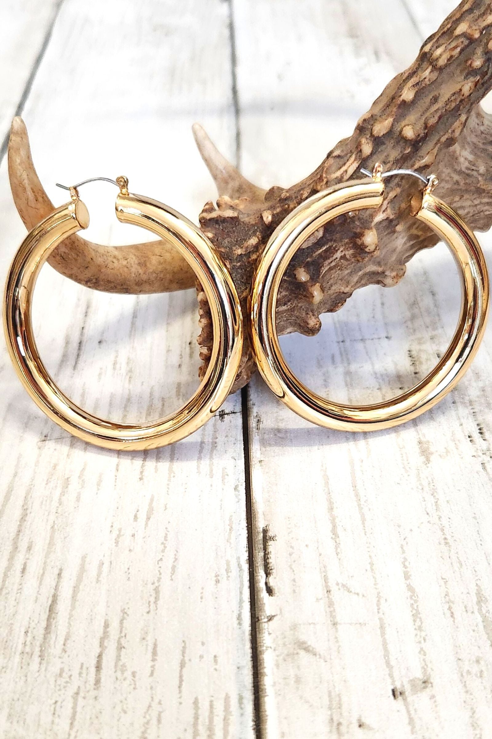 Gold Pin Hollow Hoop Earrings