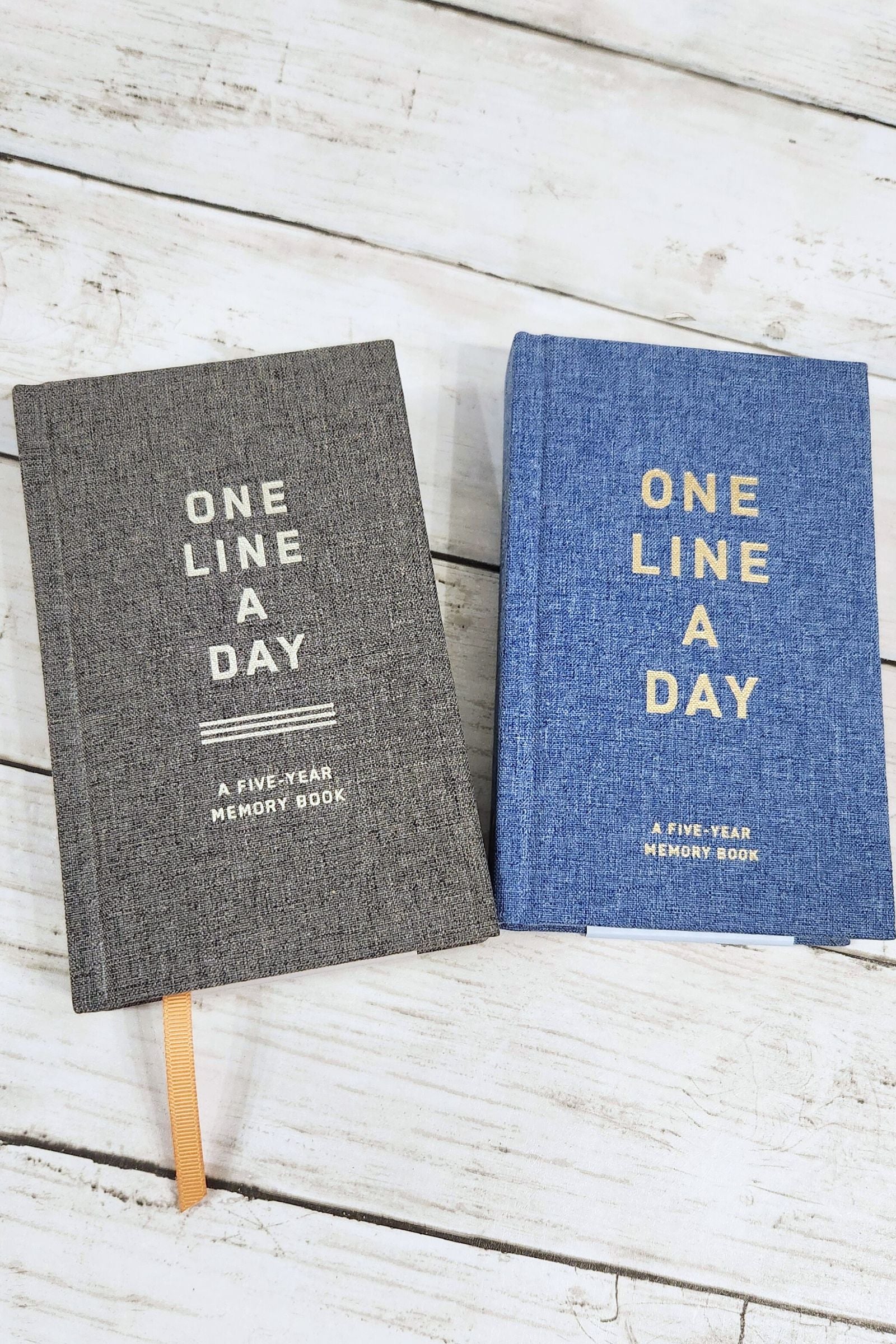 One Line a Day: A 5 Year Memory Book - Denim Edition
