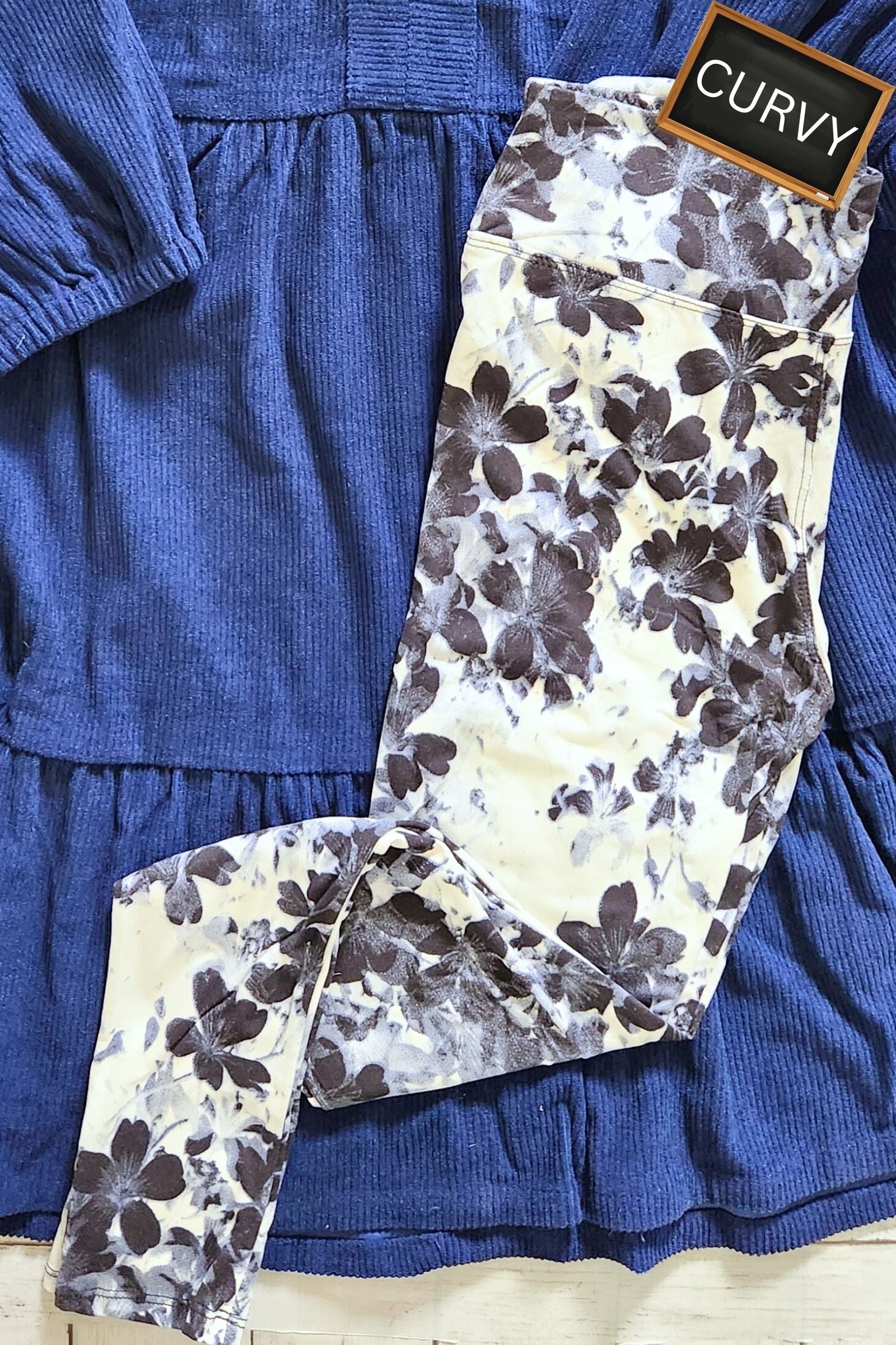 CURVY Watercolor Black & White Floral Yoga Leggings