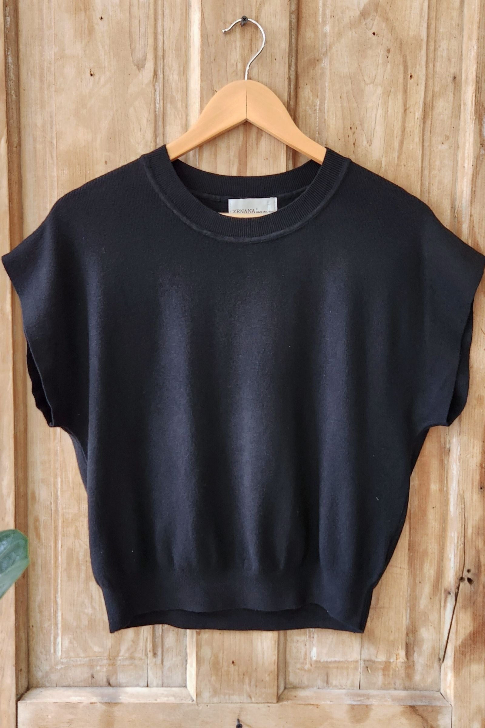 Black Short Sleeve Sweater