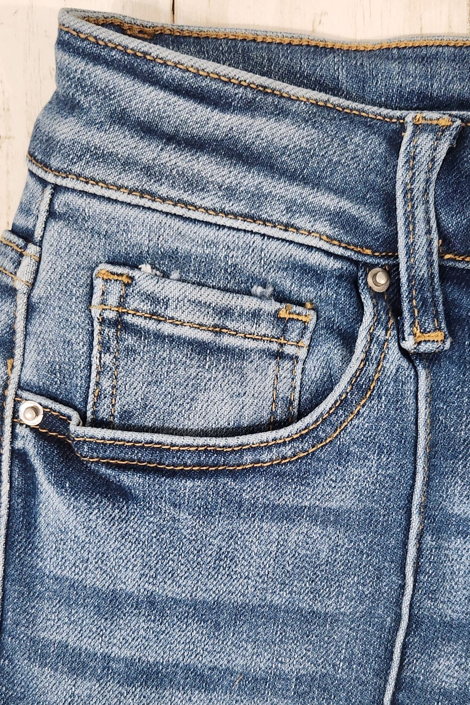 Medium Wash Wide Leg Pintuck Denim Jeans