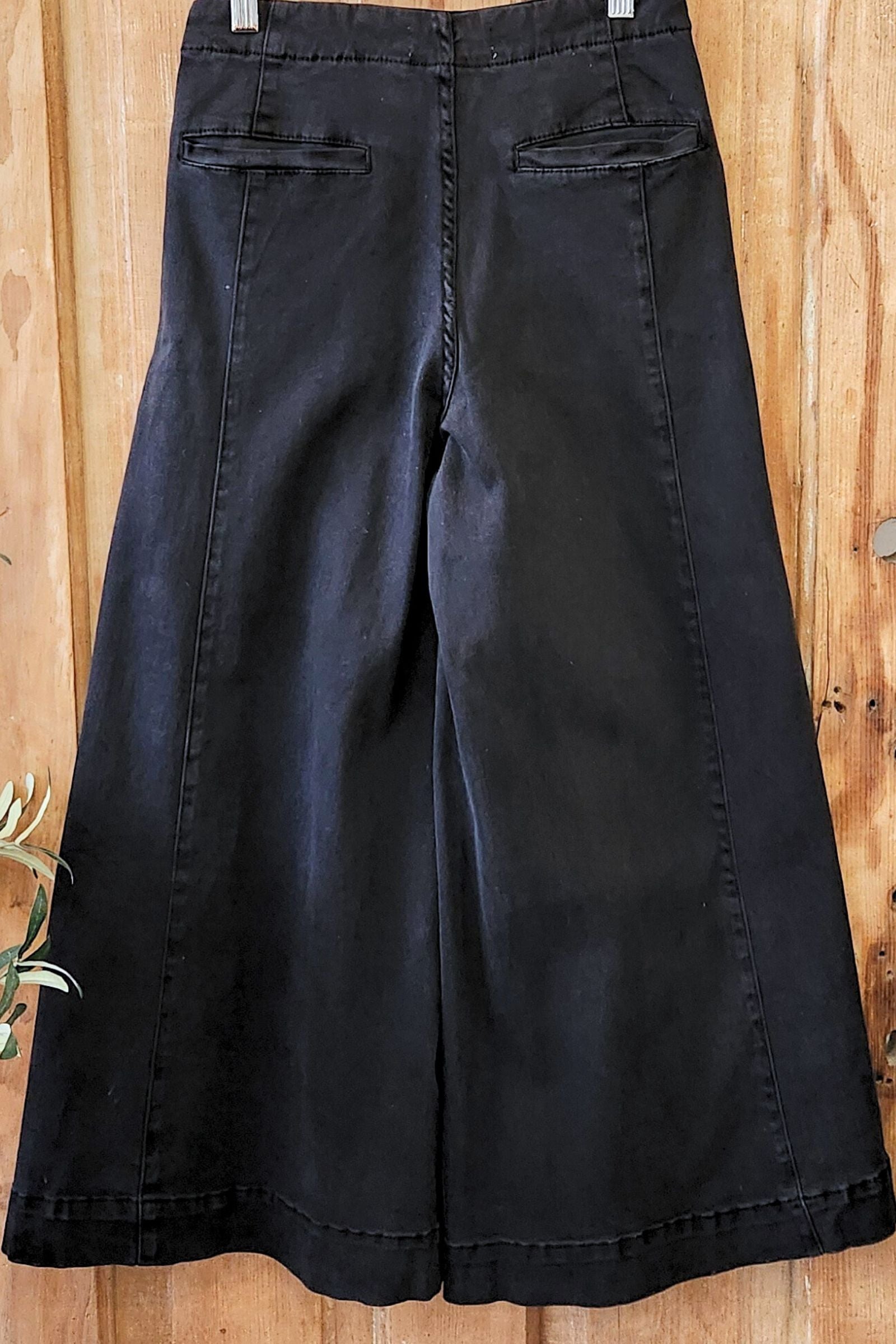 Black High Rise Cropped Gaucho Denim Pants
