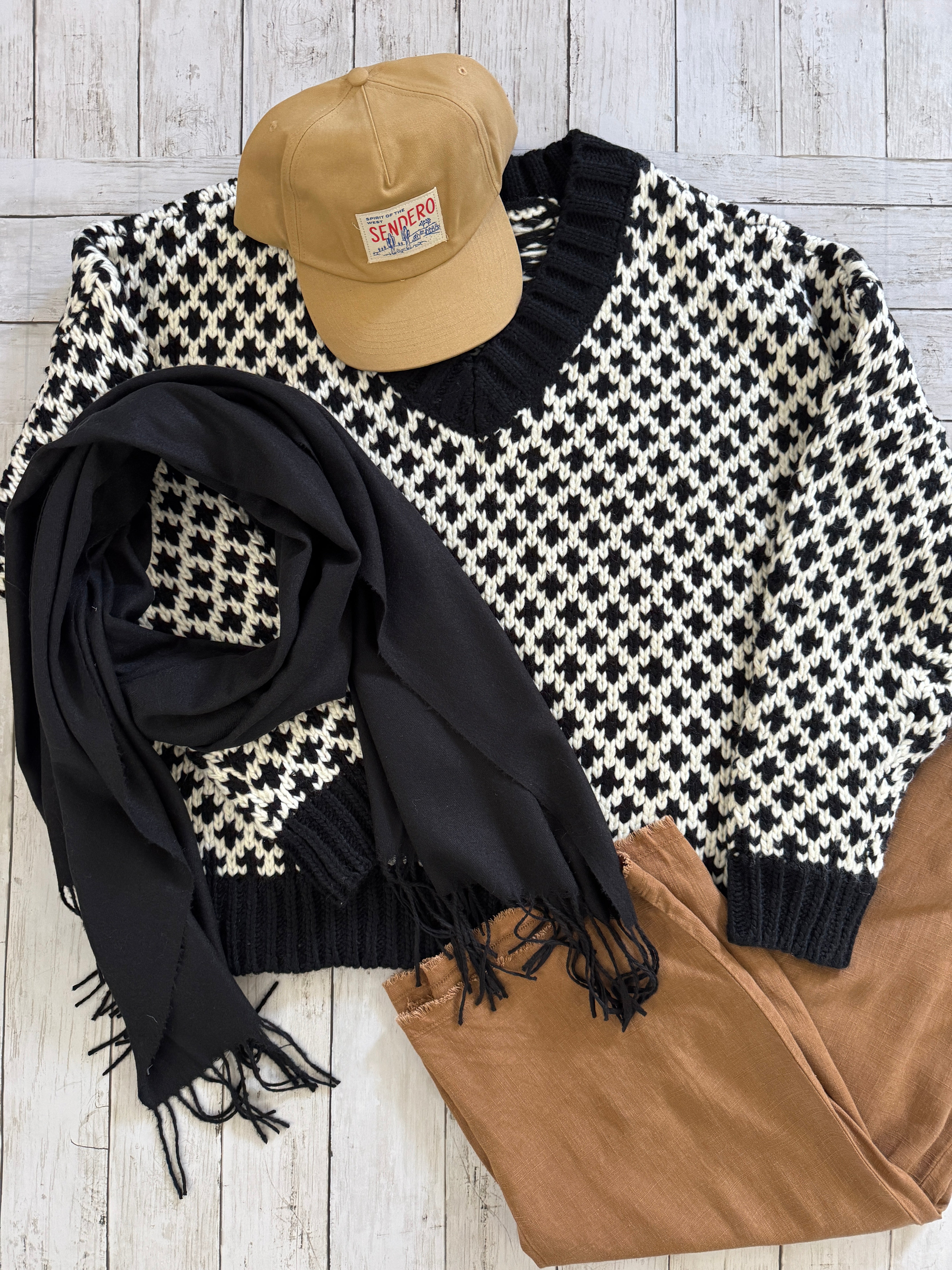 Black & White Knit Sweater Top