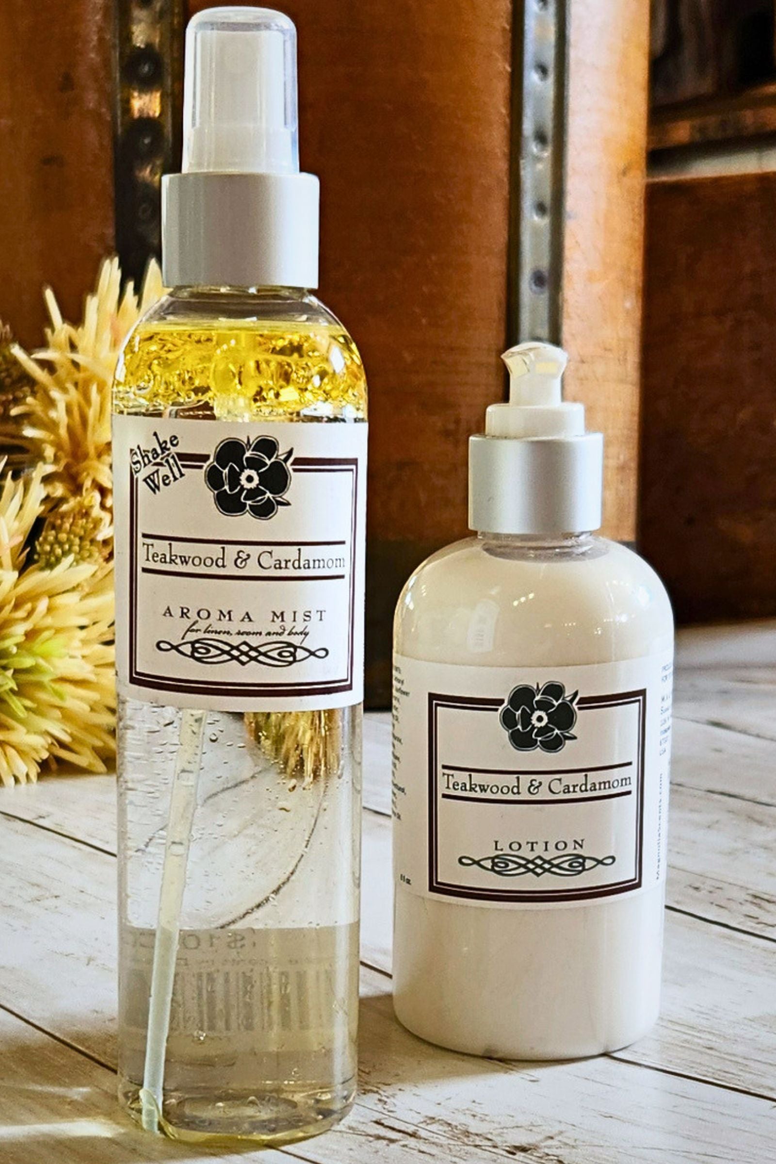 Teakwood & Cardamom 8oz. Aroma Mist