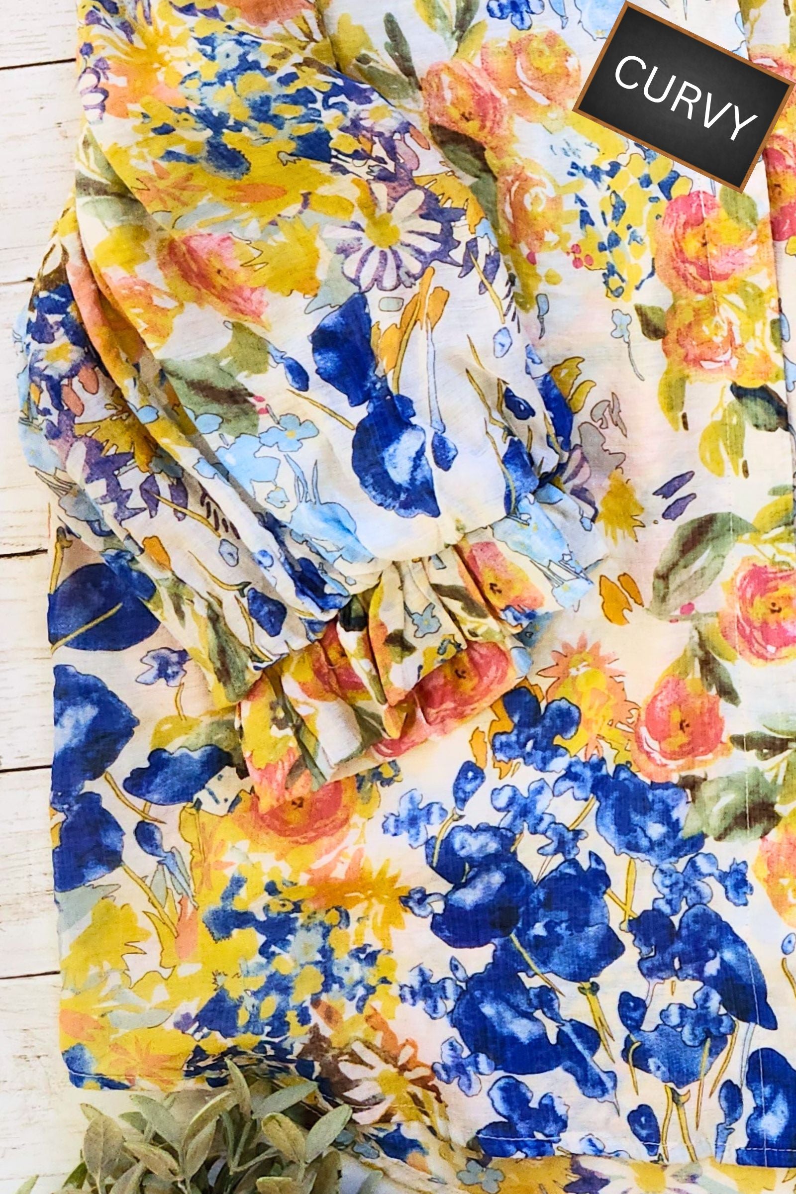 CURVY Watercolor Floral Mandarin Collar Top