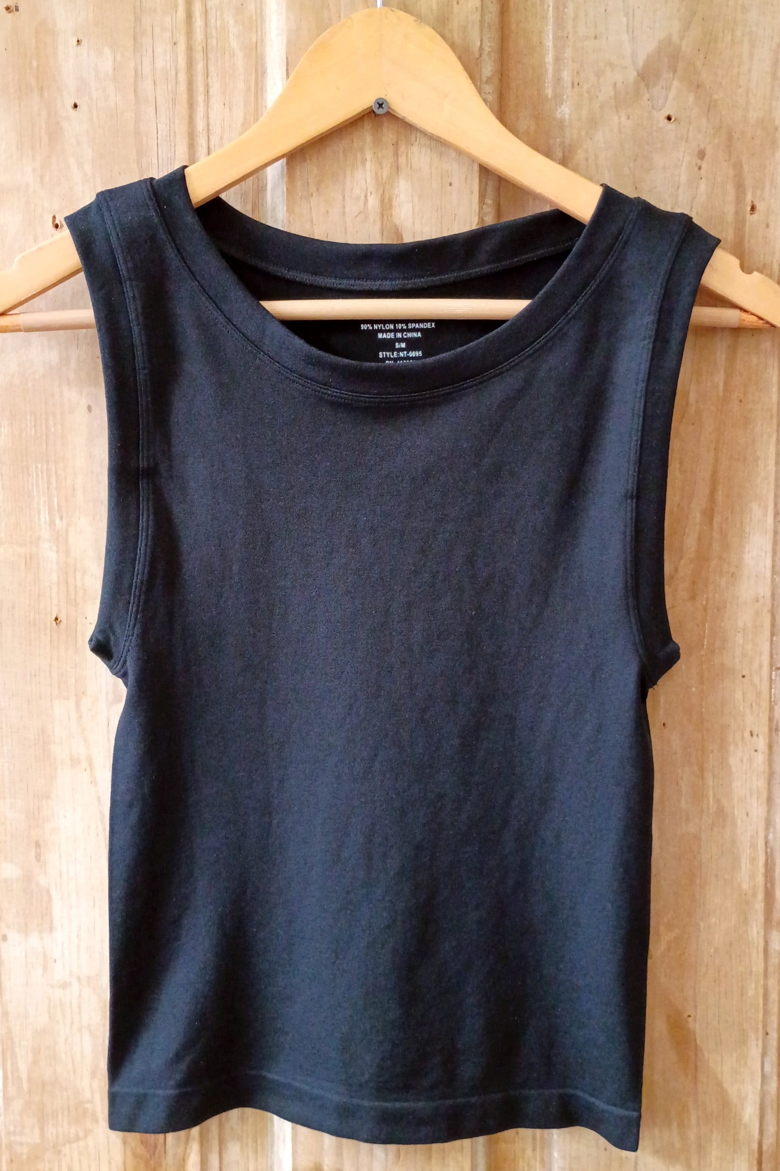 Black Seamless Cropped Tank Top