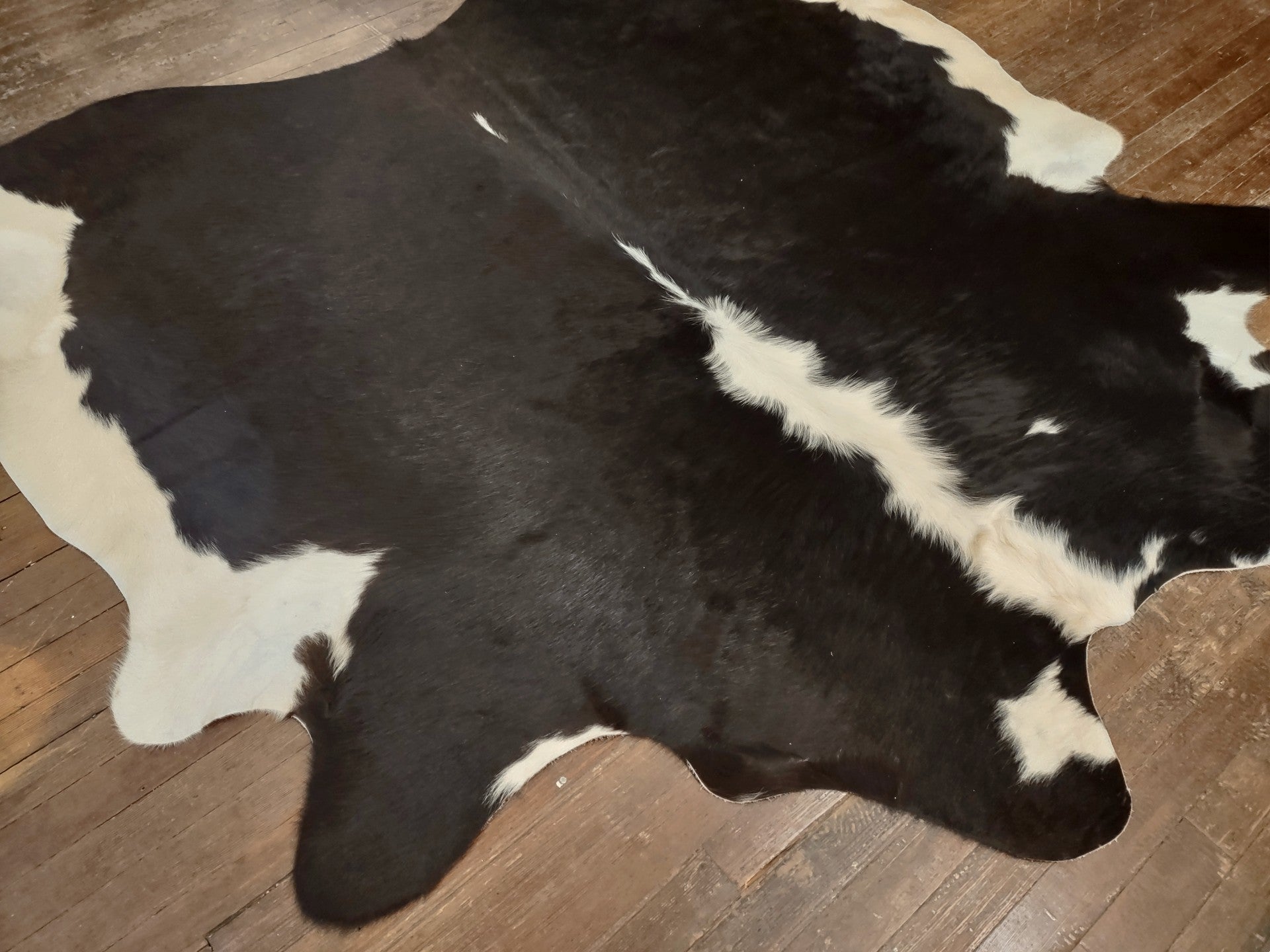 Black & White Cowhide Rug #2998