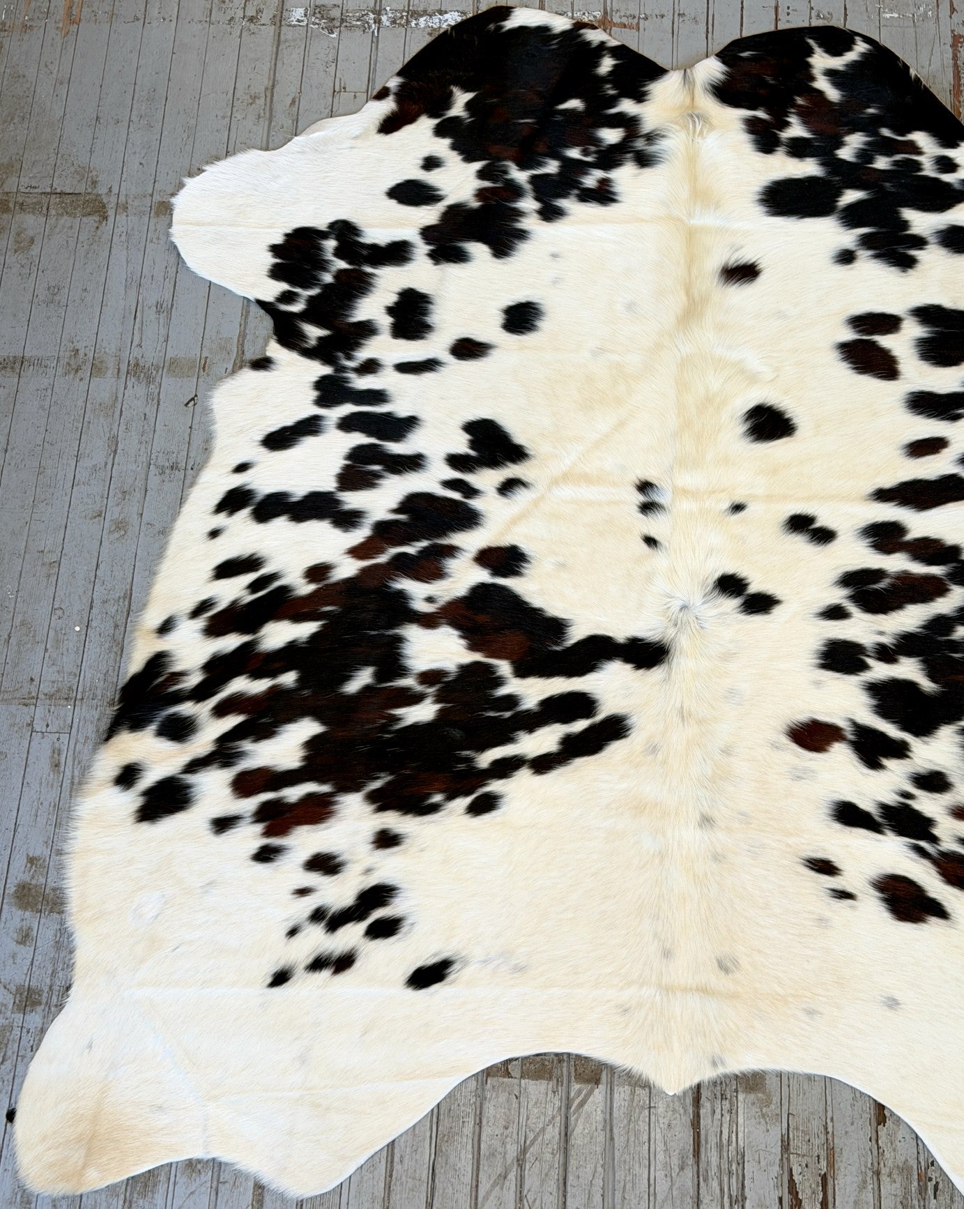 White Spotted Cowhide Rug #3133