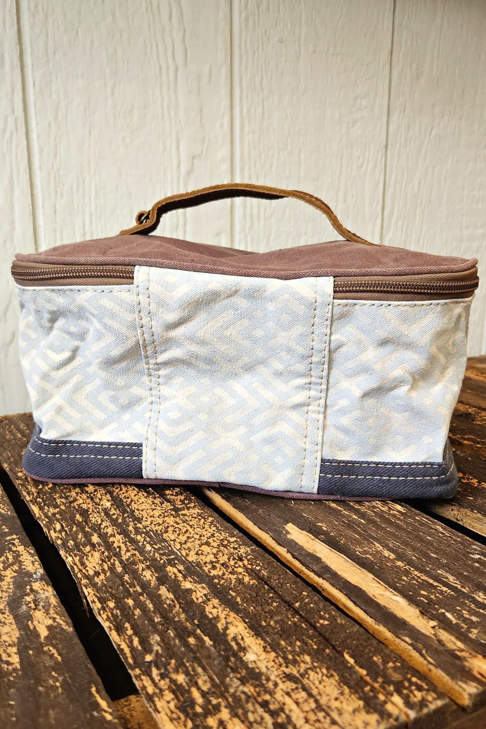 X Design Shaving Kit Bag