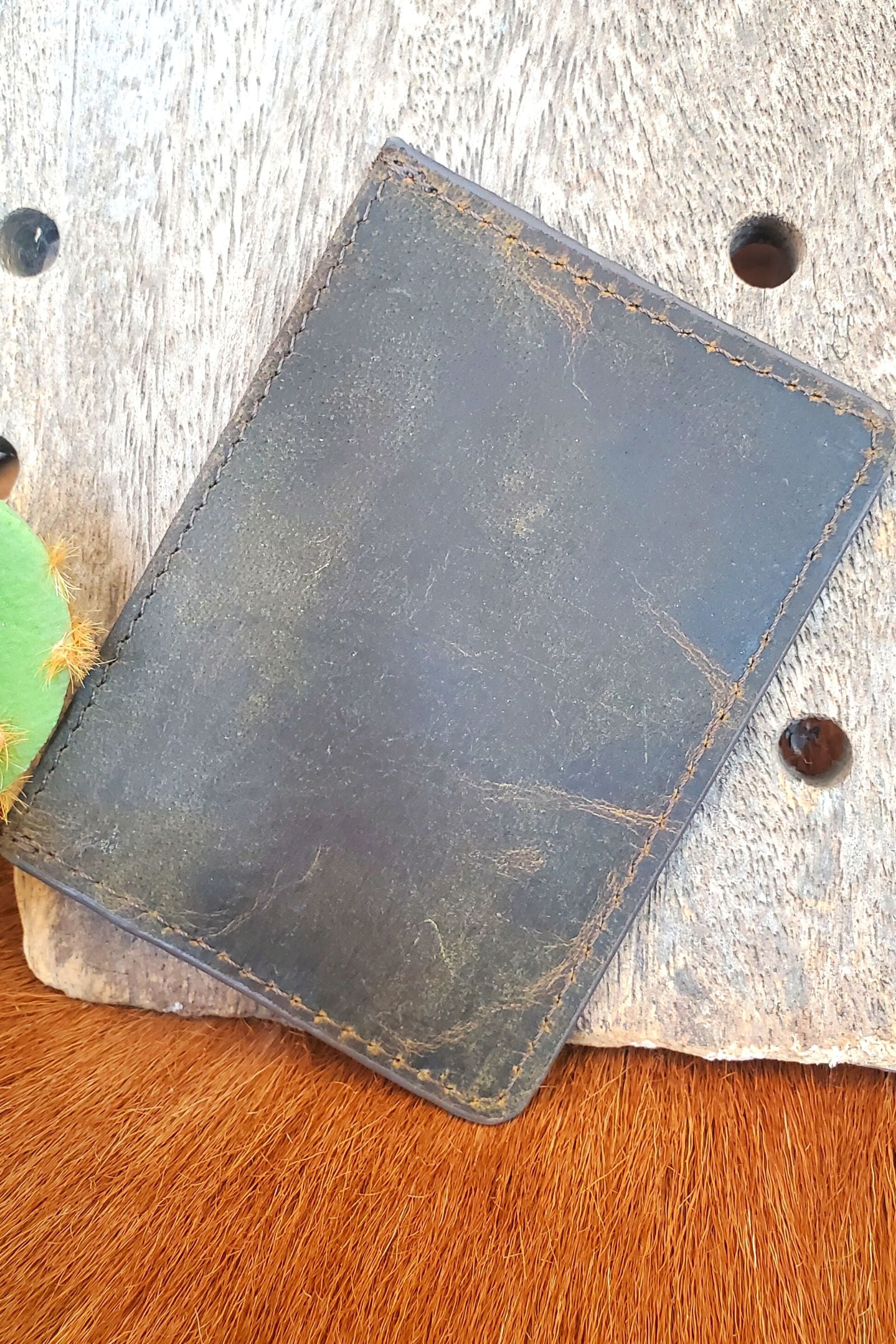 Rugueux Leather Card Holder