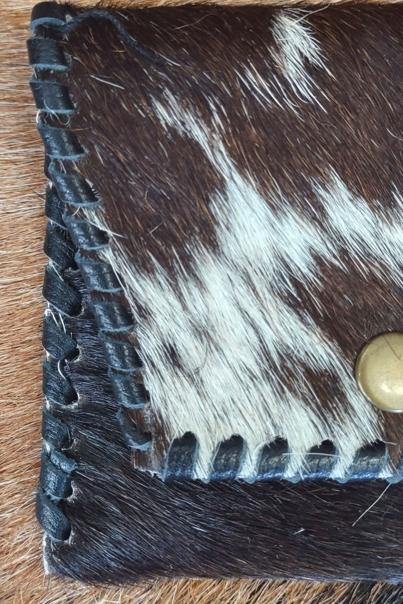 Widget Cowhide Coin Purse