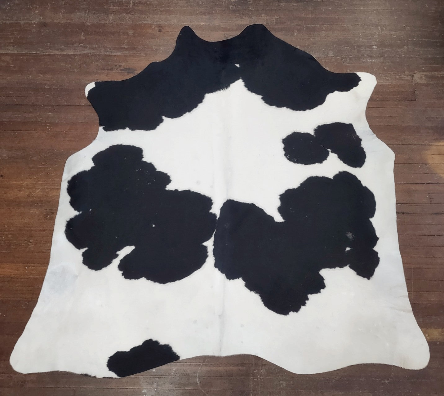 Black & White Spotted Cowhide Rug #2817