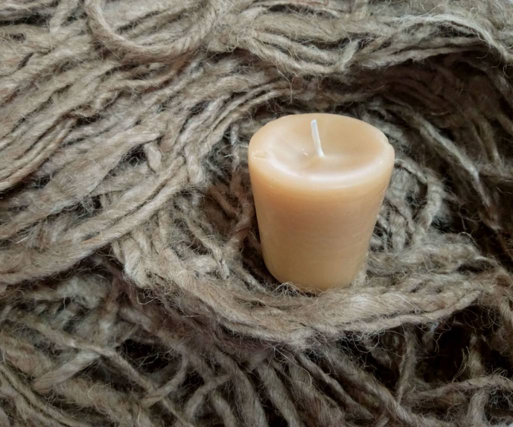 Roll in the Hay Votive Candle